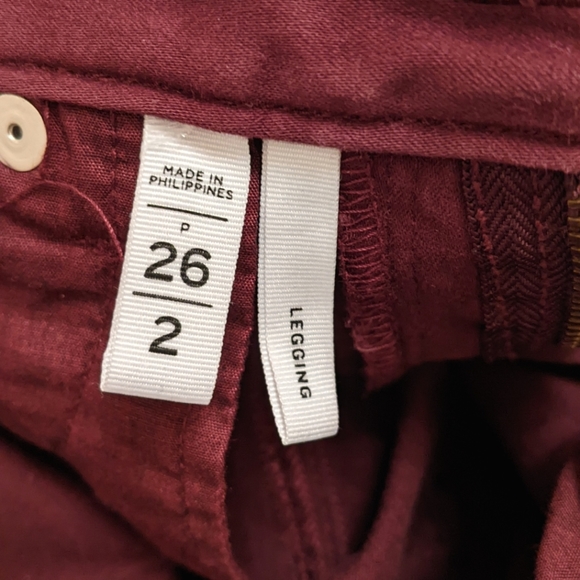 Loft Low Rise Skinny Jeans, Burgundy (size 26, 2 petite, women) - Picture 5 of 6